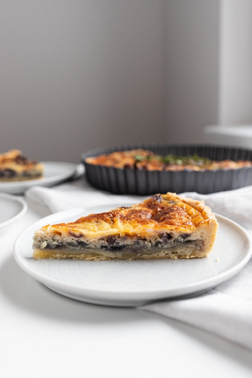 Recept na quiche s karamelizovanou cibuľou Varenápečená