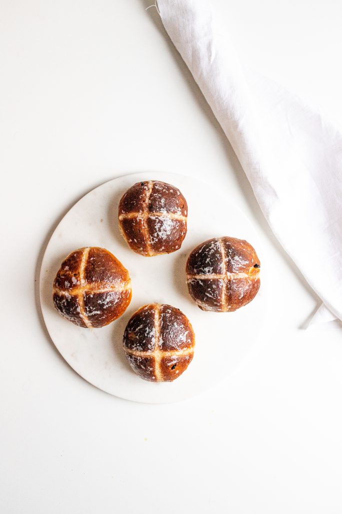 hot-cross-buns-tradicne-velkonocne-buchty