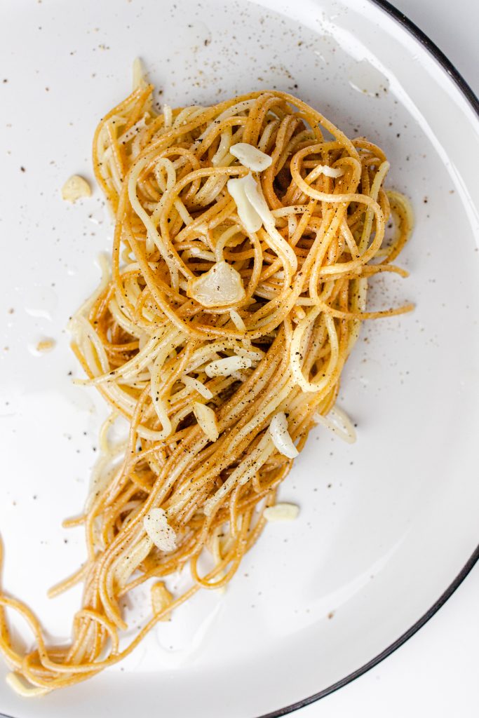 talianske-spagety-s-olejom-a-cesnakom