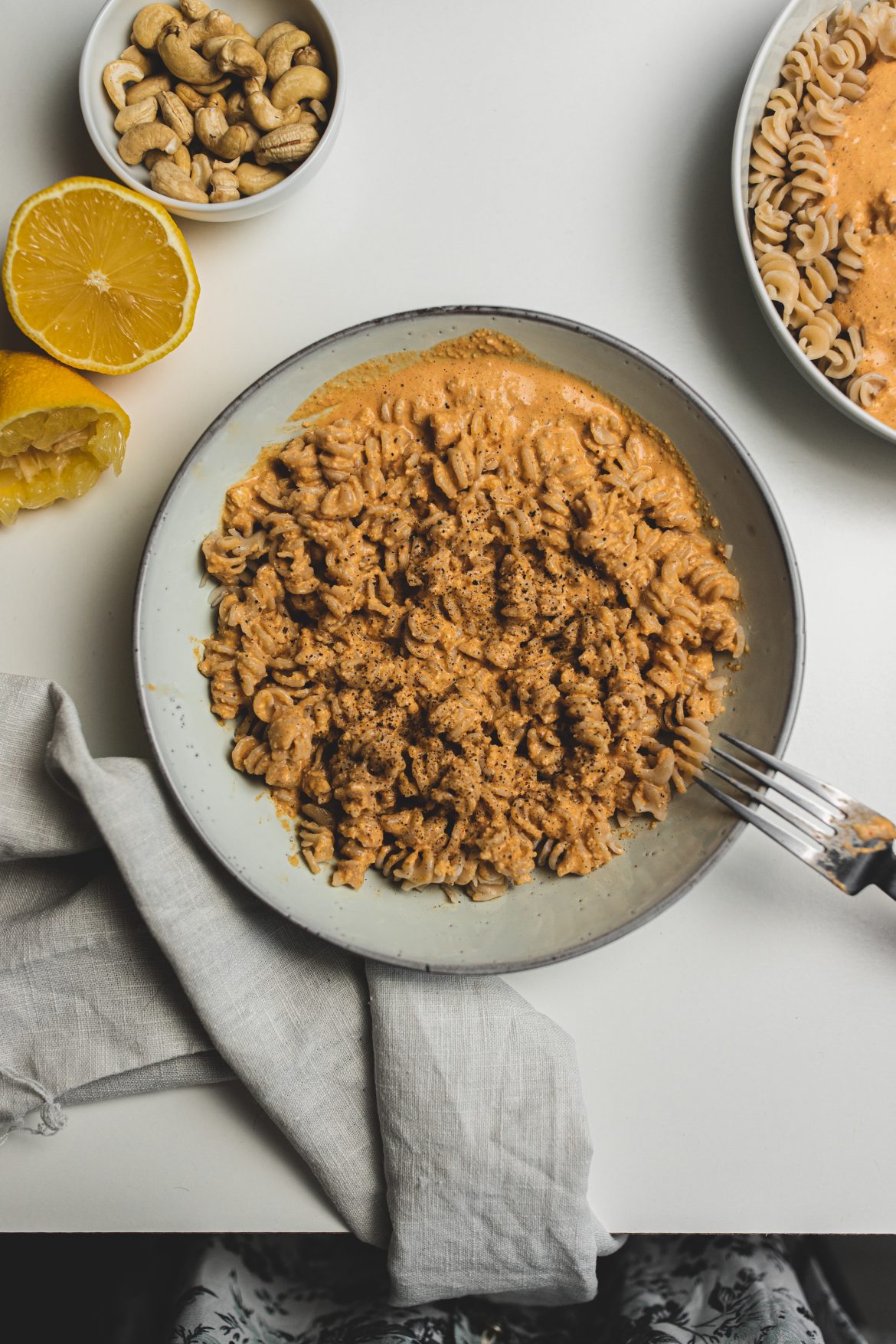 vegan-kešu-syrová-omáčka-na-cestoviny